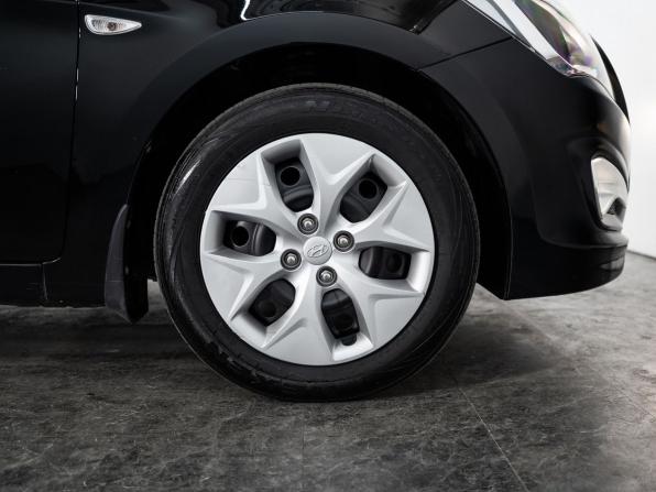 Hyundai Solaris I Рестайлинг с пробегом 2014 года, цена 800 500 рублей, 100837 км, хэтчбек, Автокод Объявления