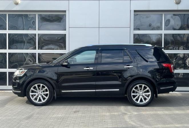 Ford Explorer V Рестайлинг с пробегом 2018 года, цена 2 250 000 рублей, 157746 км, внедорожник, Автокод Объявления