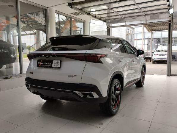 Omoda C5 I с пробегом 2023 года, цена 1 760 000 рублей, 35655 км, внедорожник, Автокод Объявления