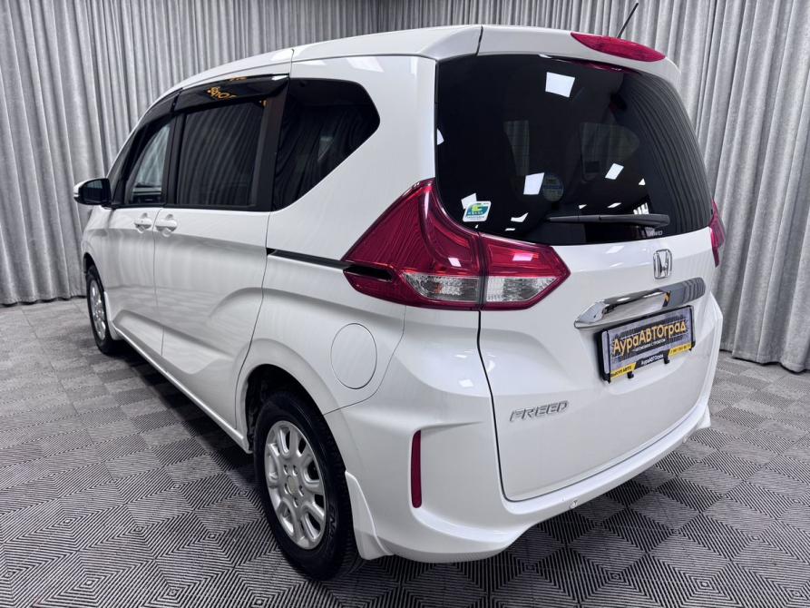 Honda Freed II Рестайлинг Стерлитамак  - изображение 12