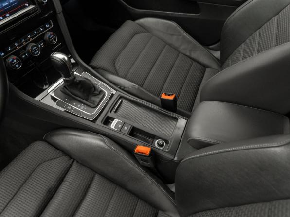 Volkswagen Golf VII с пробегом 2013 года, цена 1 450 000 рублей, 128493 км, хэтчбек, Автокод Объявления