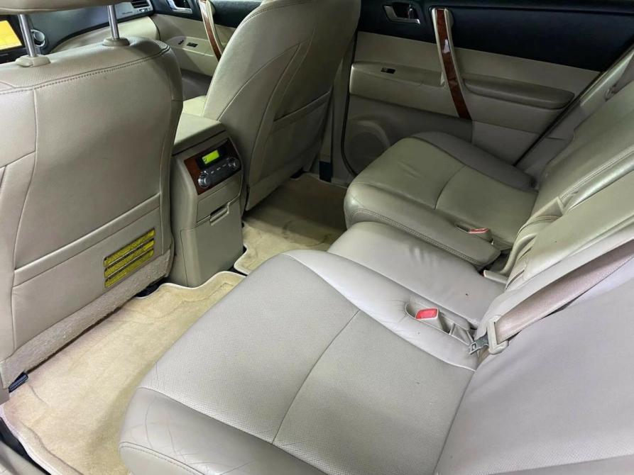 Toyota Highlander II (XU40) Рестайлинг Набережные Челны  - изображение 16