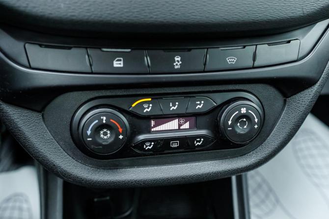 Lada (ВАЗ) Vesta I с пробегом 2018 года, цена 926 000 рублей, 101993 км, седан, Автокод Объявления