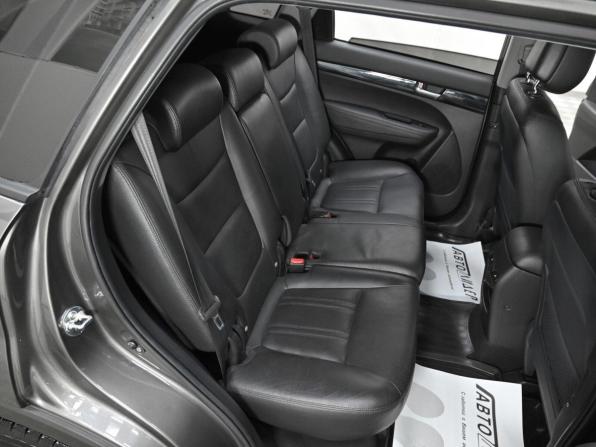 Kia Sorento II Рестайлинг с пробегом 2019 года, цена 1 599 000 рублей, 77458 км, внедорожник, Автокод Объявления