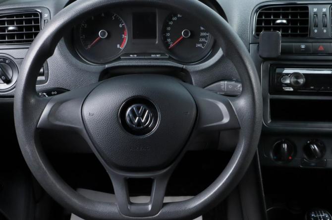Volkswagen Polo V Рестайлинг с пробегом 2019 года, цена 959 000 рублей, 85977 км, седан, Автокод Объявления