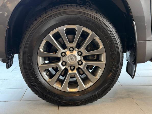 Toyota Land Cruiser Prado 150 Series Рестайлинг 2 с пробегом 2018 года, цена 5 650 000 рублей, 73873 км, внедорожник, Автокод Объявления