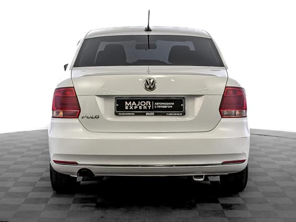 Volkswagen Polo V Рестайлинг с пробегом 2018 года, цена 1 055 000 рублей, 103613 км, седан, Автокод Объявления