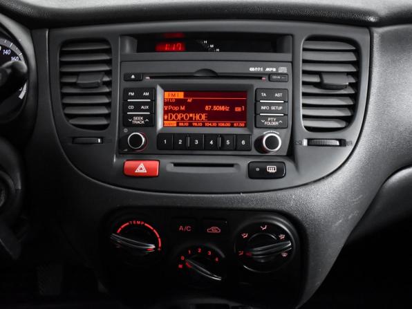 Kia Rio II Рестайлинг с пробегом 2010 года, цена 379 000 рублей, 270000 км, седан, Автокод Объявления