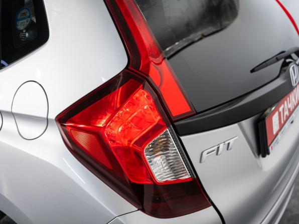 Honda Fit III с пробегом 2015 года, цена 930 000 рублей, 121608 км, хэтчбек, Автокод Объявления