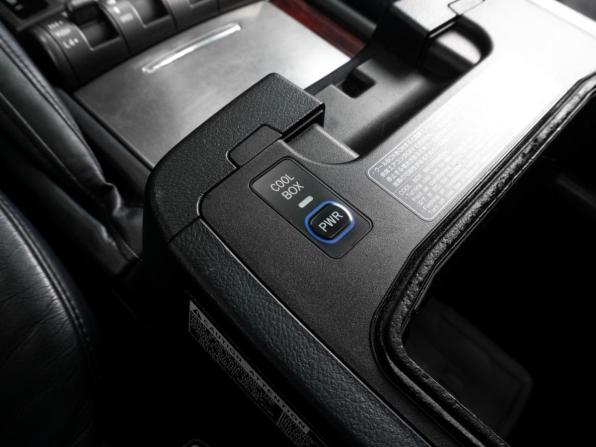 Lexus LX III с пробегом 2011 года, цена 2 899 000 рублей, 231454 км, внедорожник, Автокод Объявления