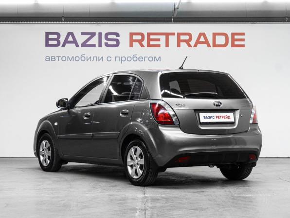 Kia Rio II Рестайлинг с пробегом 2011 года, цена 660 000 рублей, 167215 км, хэтчбек, Автокод Объявления