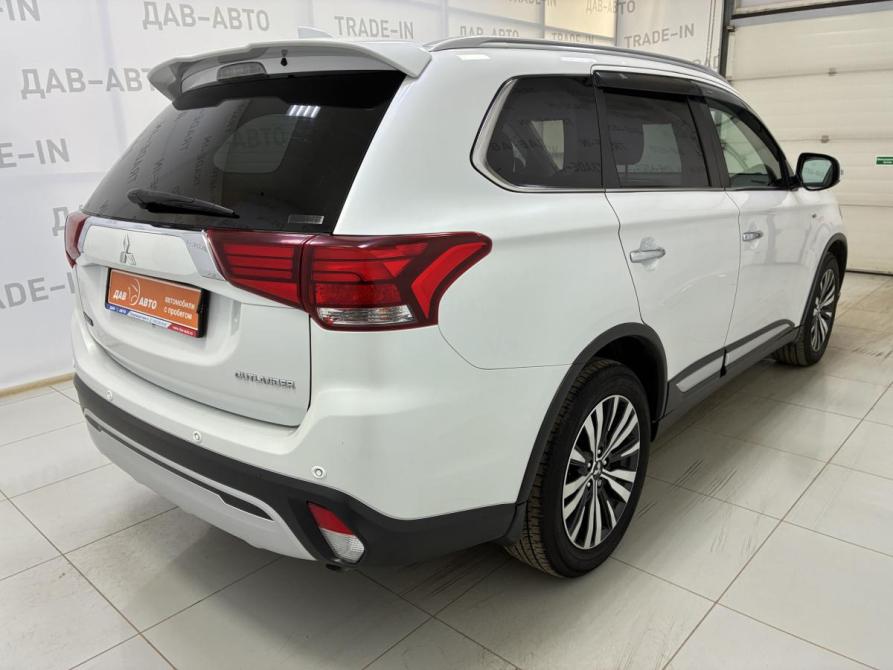 Mitsubishi Outlander III Рестайлинг 3 Пермь  - изображение 4