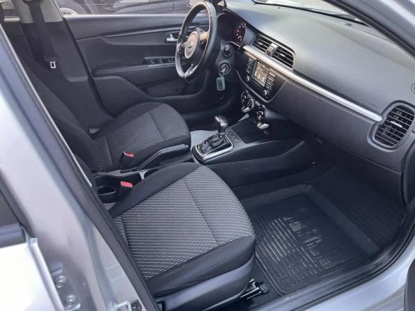 Kia Rio IV с пробегом 2018 года, цена 1 390 000 рублей, 113000 км, хэтчбек, Автокод Объявления