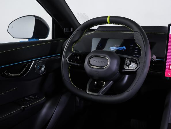 Lynk &amp; Co 07 I Рестайлинг с пробегом 2026 года, цена 5 650 000 рублей, 1833 км, универсал, Автокод Объявления