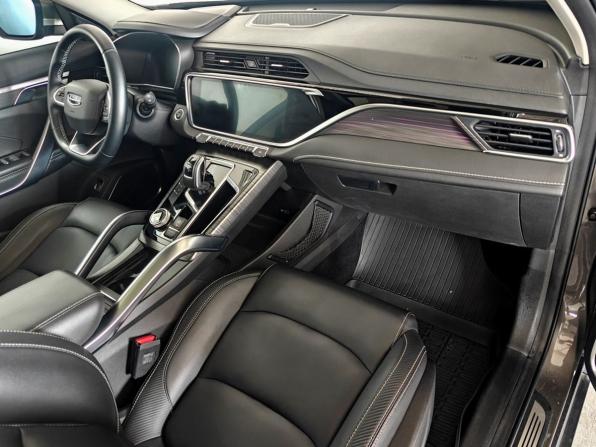 Geely Atlas Pro с пробегом 2023 года, цена 2 115 000 рублей, 44624 км, внедорожник, Автокод Объявления