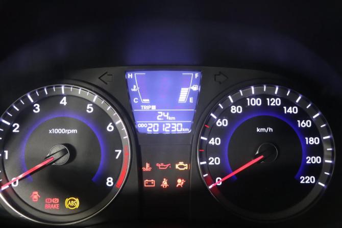 Hyundai Solaris I с пробегом 2013 года, цена 699 990 рублей, 200448 км, седан, Автокод Объявления