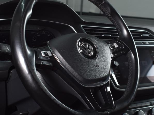 Volkswagen Tiguan II с пробегом 2018 года, цена 3 099 999 рублей, 81577 км, внедорожник, Автокод Объявления
