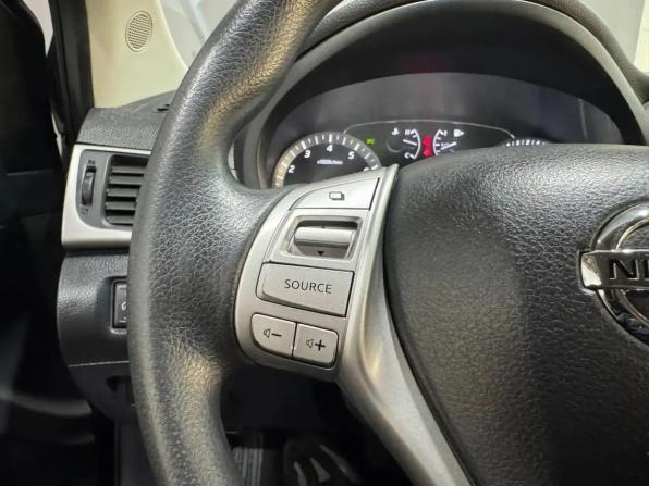 Nissan Tiida II с пробегом 2015 года, цена 935 000 рублей, 110690 км, хэтчбек, Автокод Объявления