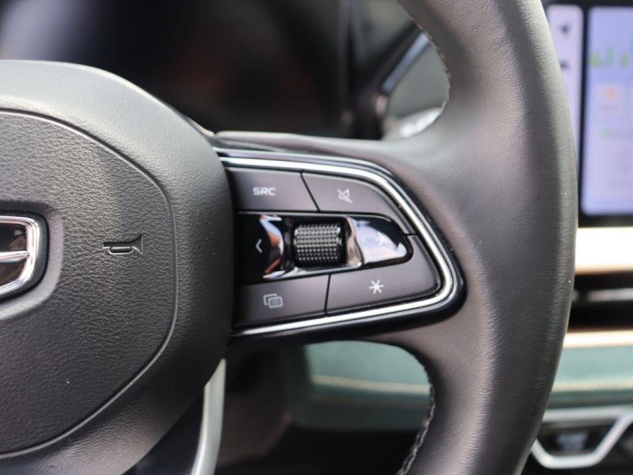 Geely Monjaro I Москва  - изображение 16