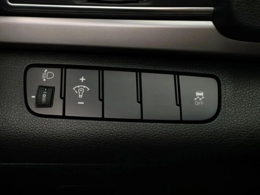 Hyundai Elantra VI (AD) Санкт-Петербург  - изображение 16