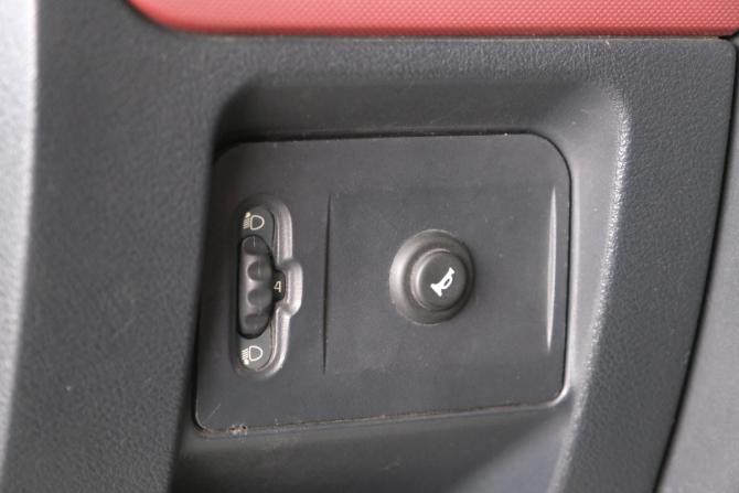 Renault Clio II Рестайлинг с пробегом 2002 года, цена 299 000 рублей, 315000 км, хэтчбек, Автокод Объявления