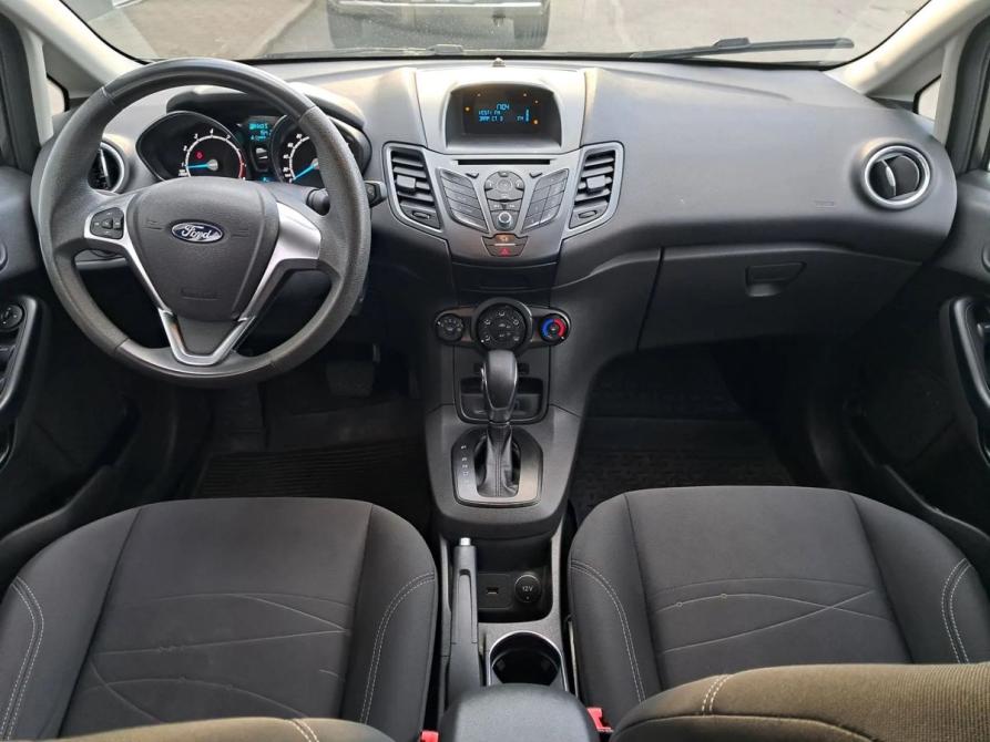 Ford Fiesta Mk6 Рестайлинг Санкт-Петербург  - изображение 8