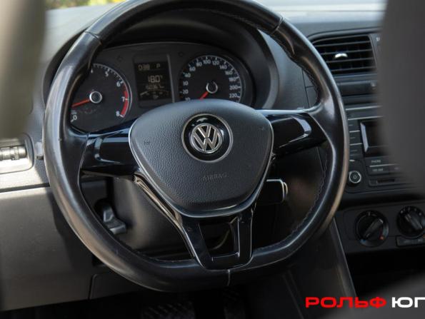Volkswagen Polo V Рестайлинг с пробегом 2018 года, цена 1 220 000 рублей, 150366 км, седан, Автокод Объявления