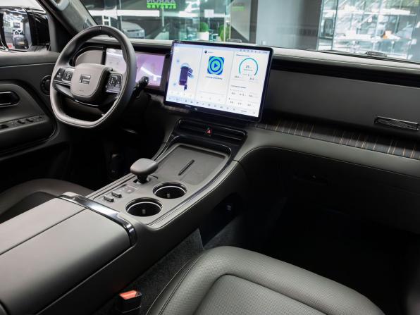 Новый Rox Adamas 2026 года, цена 10 200 000 рублей, внедорожник, Автокод Объявления