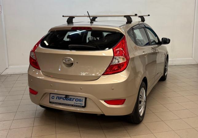 Hyundai Solaris I с пробегом 2012 года, цена 870 000 рублей, 135421 км, хэтчбек, Автокод Объявления