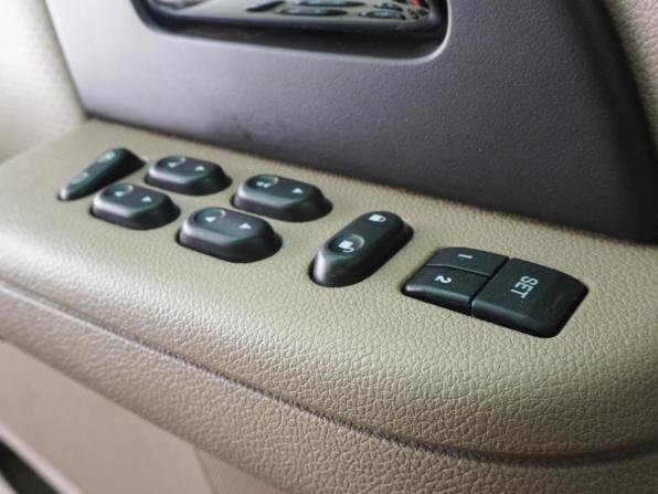 Ford Expedition II с пробегом 2004 года, цена 1 484 000 рублей, 274873 км, внедорожник, Автокод Объявления