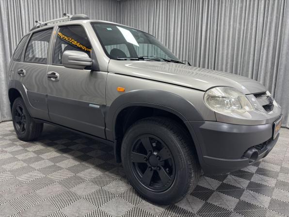 Chevrolet Niva I Рестайлинг с пробегом 2010 года, цена 497 000 рублей, 181078 км, внедорожник, Автокод Объявления