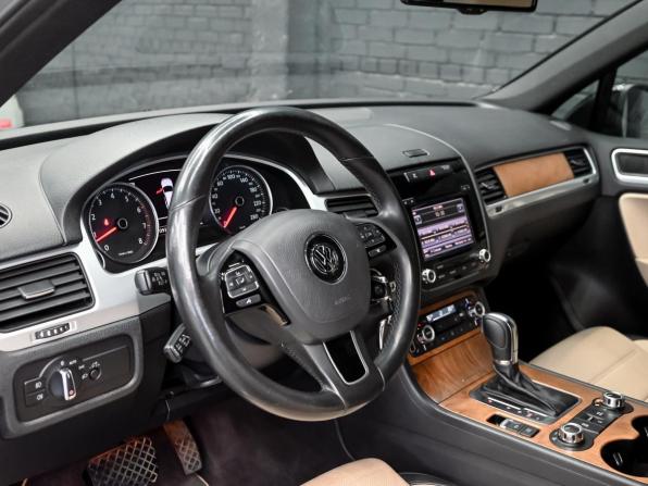 Volkswagen Touareg II с пробегом 2014 года, цена 2 400 000 рублей, 162091 км, внедорожник, Автокод Объявления