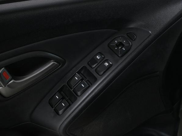 Hyundai ix35 I с пробегом 2010 года, цена 895 000 рублей, 130000 км, внедорожник, Автокод Объявления