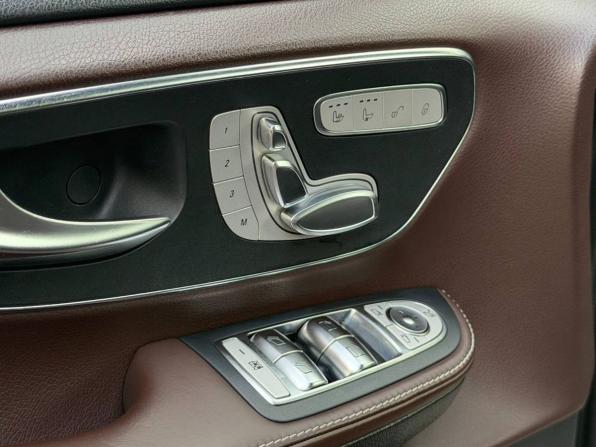 Mercedes-Benz V-Класс III (W447) с пробегом 2018 года, цена 4 391 700 рублей, 213967 км, минивэн, Автокод Объявления