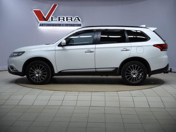 Mitsubishi Outlander III Рестайлинг 3 с пробегом 2021 года, цена 2 650 000 рублей, 126795 км, внедорожник, Автокод Объявления