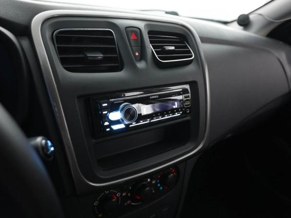 Renault Logan II с пробегом 2014 года, цена 527 077 рублей, 160005 км, седан, Автокод Объявления