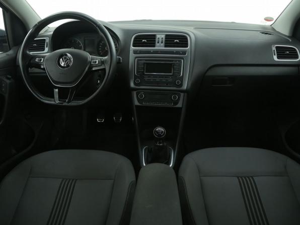 Volkswagen Polo V Рестайлинг с пробегом 2016 года, цена 1 029 000 рублей, 70300 км, седан, Автокод Объявления