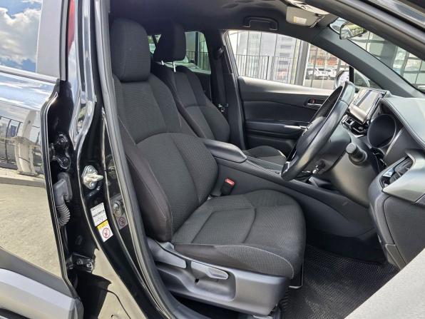 Toyota C-HR I с пробегом 2019 года, цена 1 945 000 рублей, 88230 км, внедорожник, Автокод Объявления