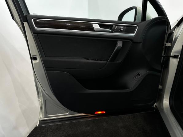 Volkswagen Touareg II Рестайлинг с пробегом 2014 года, цена 2 295 000 рублей, 169664 км, внедорожник, Автокод Объявления