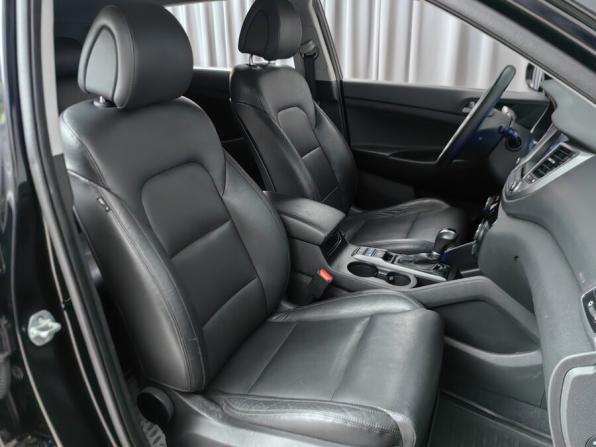 Hyundai Tucson III с пробегом 2017 года, цена 1 549 000 рублей, 263548 км, внедорожник, Автокод Объявления