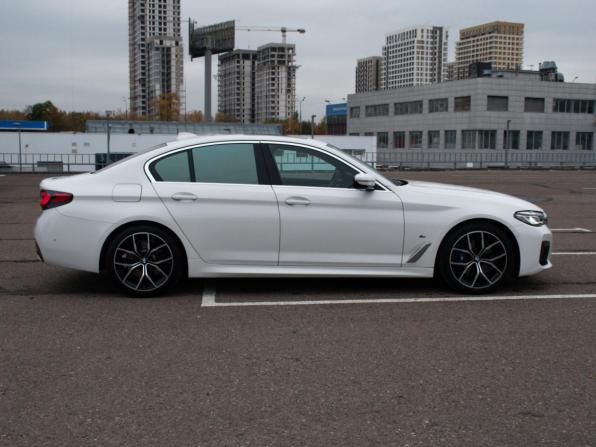 BMW 5 серии VII (G30/G31/G38) Рестайлинг с пробегом 2021 года, цена 4 499 000 рублей, 105500 км, седан, Автокод Объявления