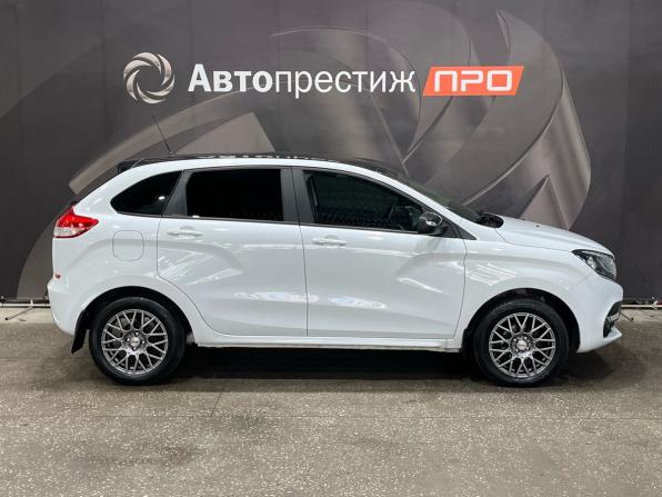 Lada (ВАЗ) XRAY I с пробегом 2018 года, цена 760 000 рублей, 51326 км, хэтчбек, Автокод Объявления