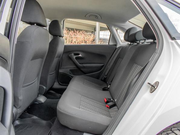 Volkswagen Polo V Рестайлинг с пробегом 2018 года, цена 930 000 рублей, 94193 км, седан, Автокод Объявления