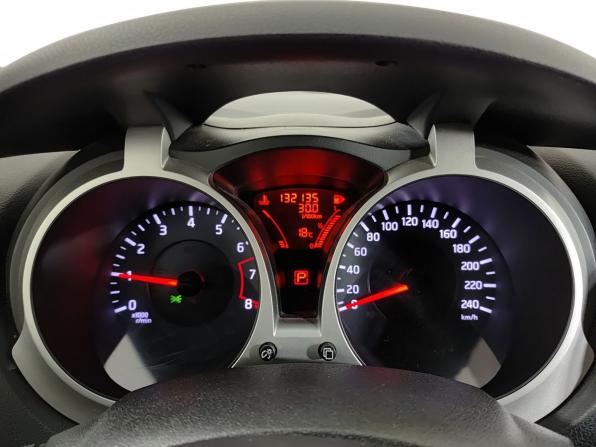 Nissan Juke I с пробегом 2012 года, цена 990 000 рублей, 132123 км, внедорожник, Автокод Объявления