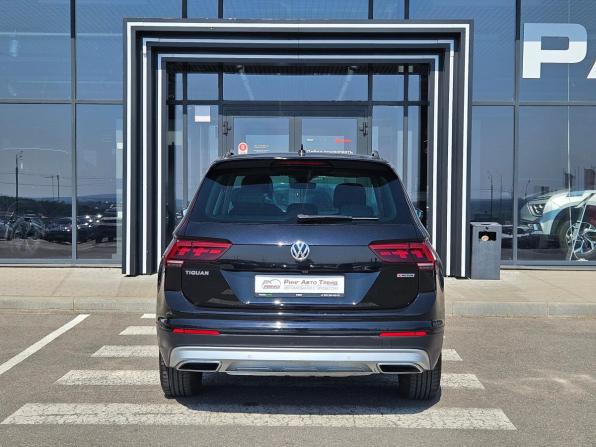 Volkswagen Tiguan II с пробегом 2019 года, цена 2 598 000 рублей, 145000 км, внедорожник, Автокод Объявления