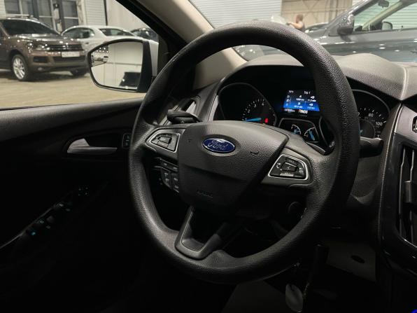 Ford Focus III Рестайлинг с пробегом 2017 года, цена 900 000 рублей, 97900 км, седан, Автокод Объявления