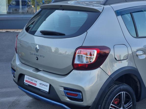 Renault Sandero II с пробегом 2017 года, цена 1 029 000 рублей, 53591 км, хэтчбек, Автокод Объявления