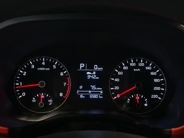 Kia Rio IV Рестайлинг с пробегом 2021 года, цена 1 795 000 рублей, 65800 км, хэтчбек, Автокод Объявления