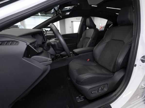 Toyota Camry IX (XV80) China Market с пробегом 2024 года, цена 3 990 000 рублей, 511 км, седан, Автокод Объявления