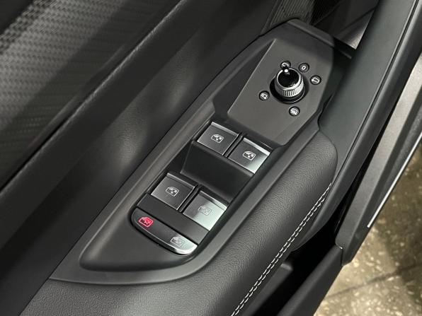 Audi Q5 II (FY) Рестайлинг с пробегом 2025 года, цена 5 870 000 рублей, 41 км, внедорожник, Автокод Объявления
